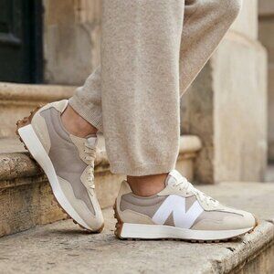 New Balance 327 Unisex Women 7 /Men 5.5 Sneakers Shoes Light Beige Tan White